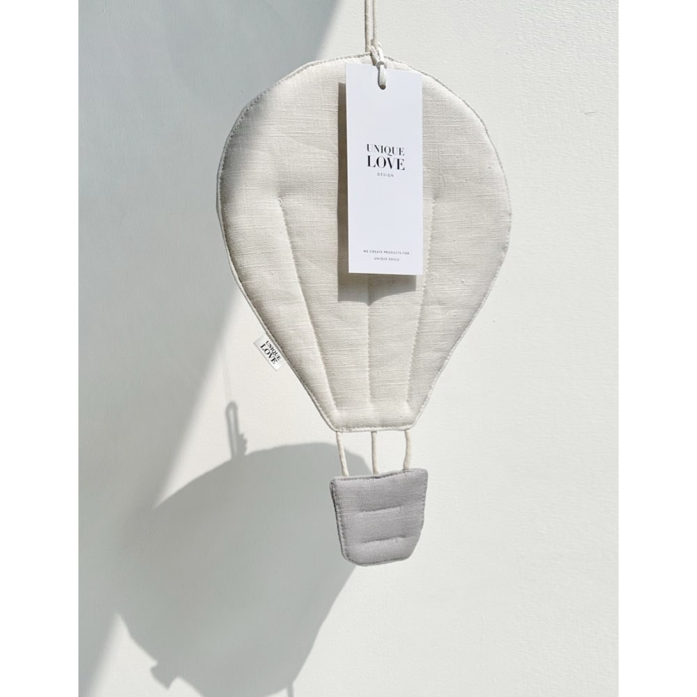 Mobiel luchtballon linnen. Accessoire voor op de baby of kinderkamer