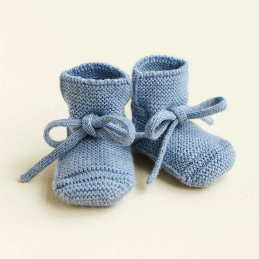 Babyslofjes merino wol light blue – Hvid